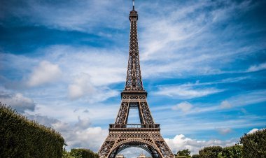 13 things you can only do in Paris