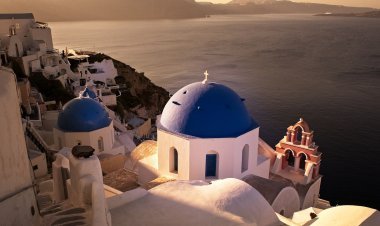 Navigating Santorini: Your Complete Guide to Island Transportation