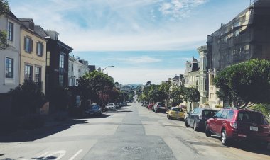 Savannah's Best Neighborhoods: Cocktails, Cobblestones, and Coastal Fun