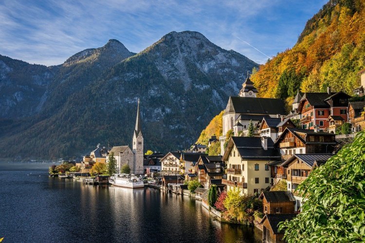 Discovering Hallstatt: A Fairy Tale Village in Austria
